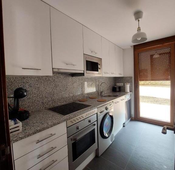 Aldea Bricia 20 Bajo Jardin