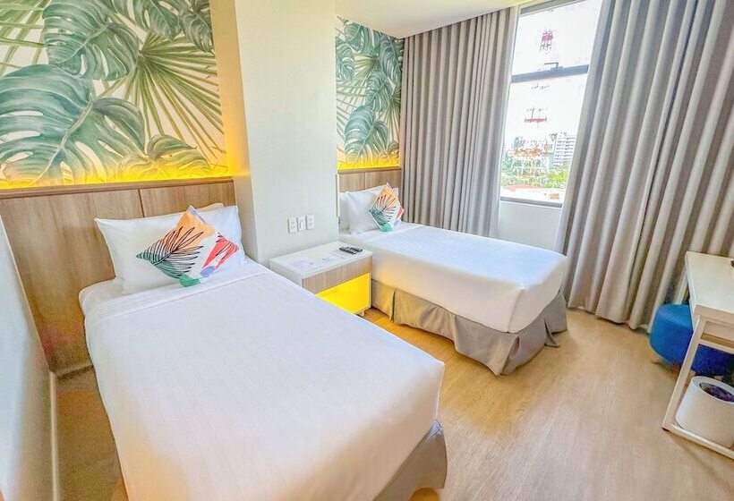 Harolds Evotel Quezon City