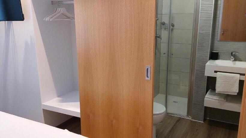 Отель Alojamento Local   Covas