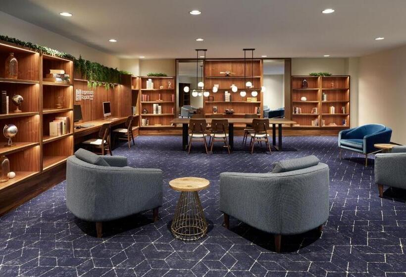 ホテル Courtyard By Marriott Montreal Midtown