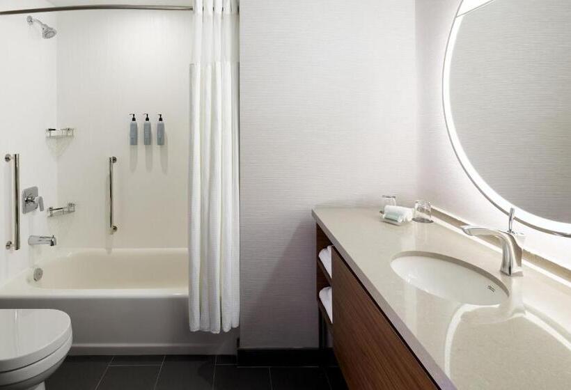 ホテル Courtyard By Marriott Montreal Midtown