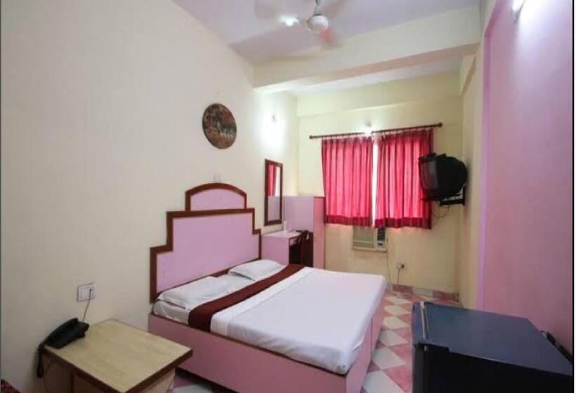 ホテル Delux Plaza By Wb Inn