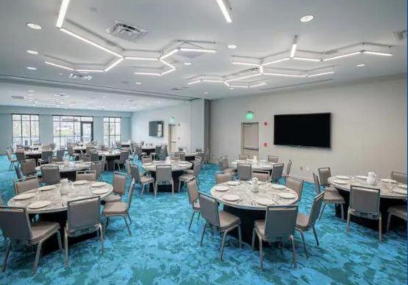 בית מלון כפרי Hilton Garden Inn Visalia, Ca