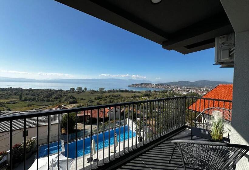 هتل La Vista Luxury Villa