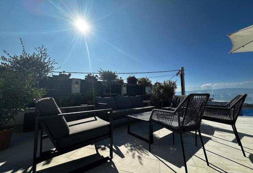 هتل La Vista Luxury Villa