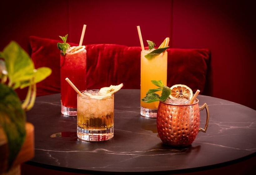 فندق Moxy Paris Val D Europe