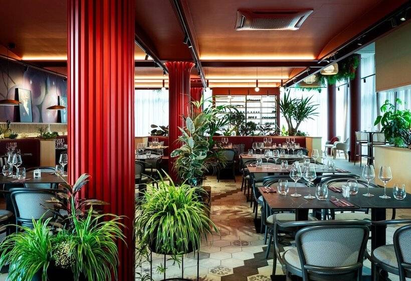 فندق Moxy Paris Val D Europe