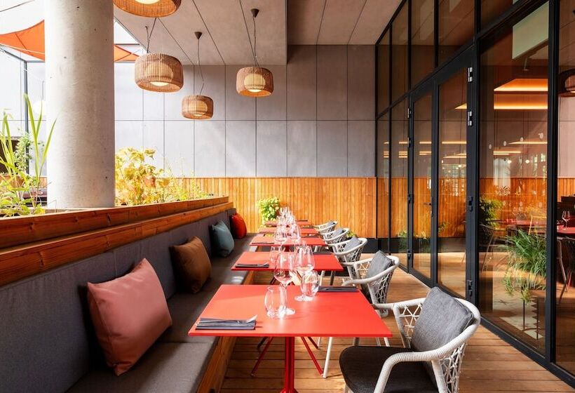 فندق Moxy Paris Val D Europe