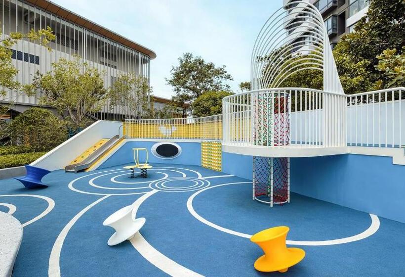 Отель Renaissance Changzhou Wujin