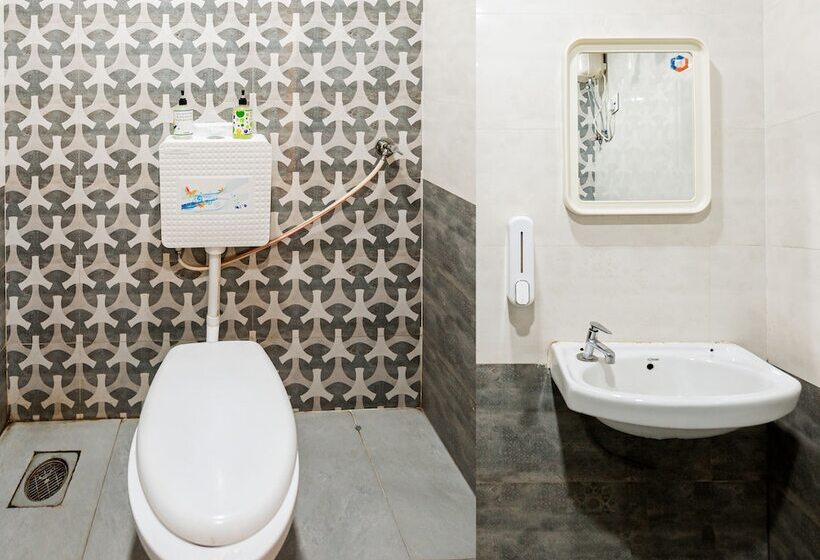 Itsy Hotels Golden Birds