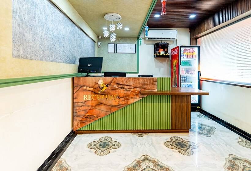 Itsy Hotels Golden Birds