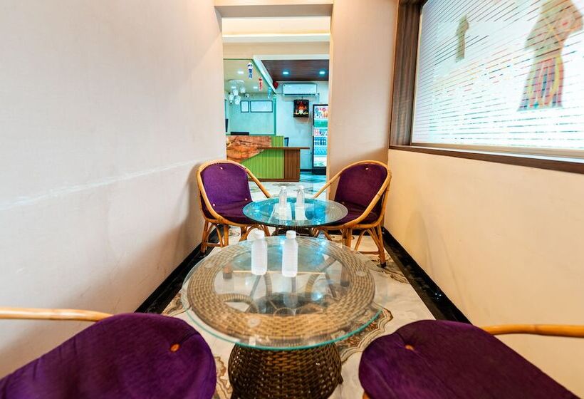 Itsy Hotels Golden Birds