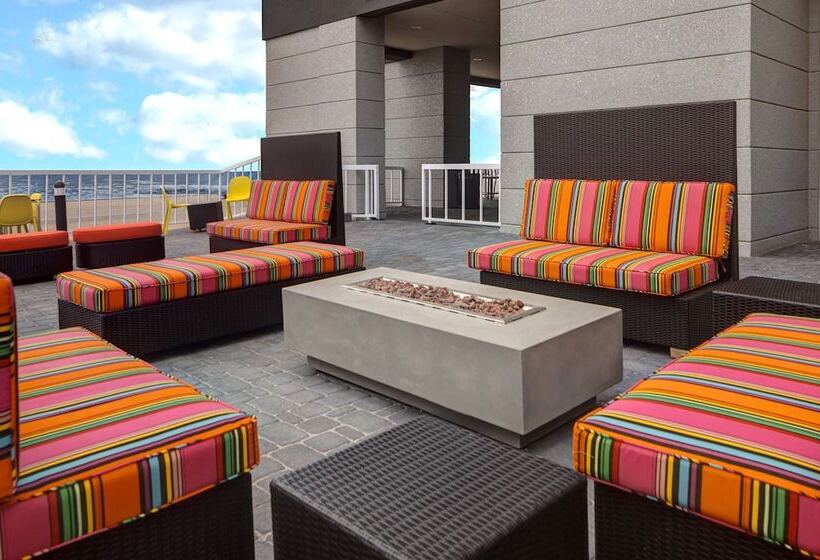 Отель Tru By Hilton Galveston