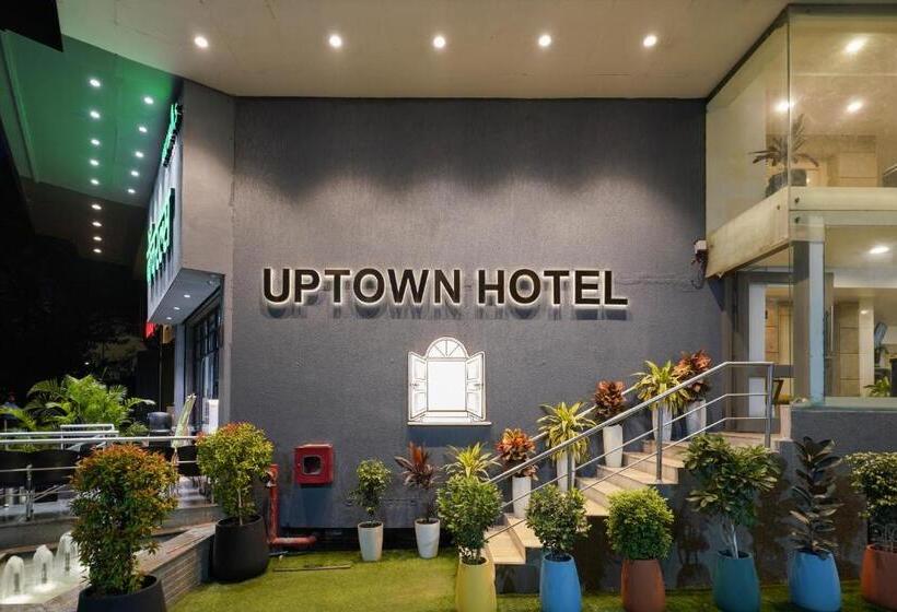 Отель Uptown