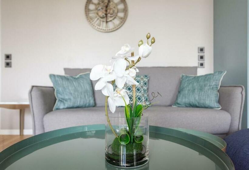 La Dolce Vita By Plaza