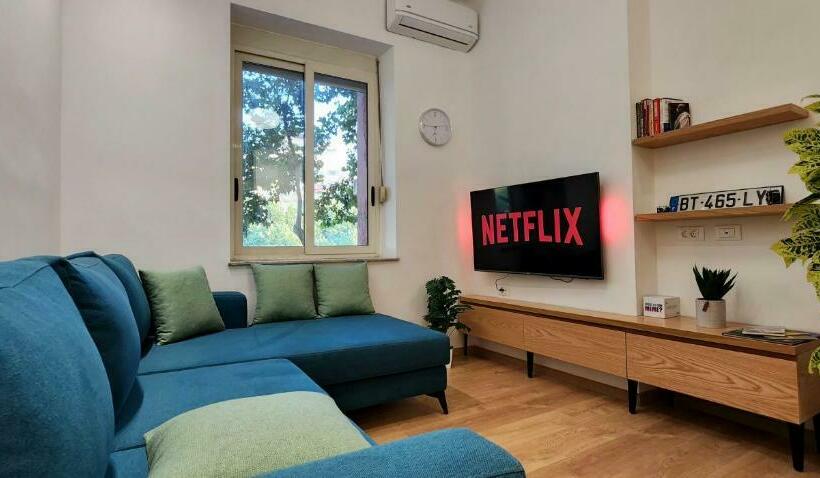 Like Home Apartment Shallvaret City Centre