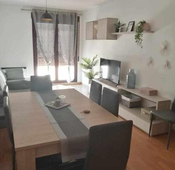 Los Ojos De Norah Boutique