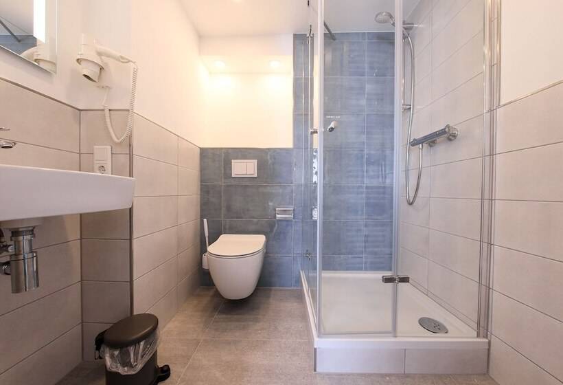 פנסיון 24/7 Selfcheckin Schmiedestrasse