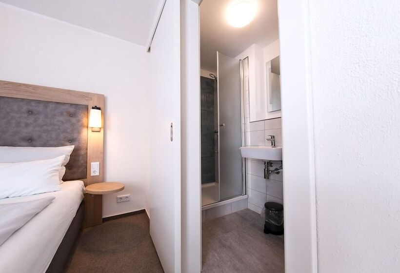 פנסיון 24/7 Selfcheckin Schmiedestrasse