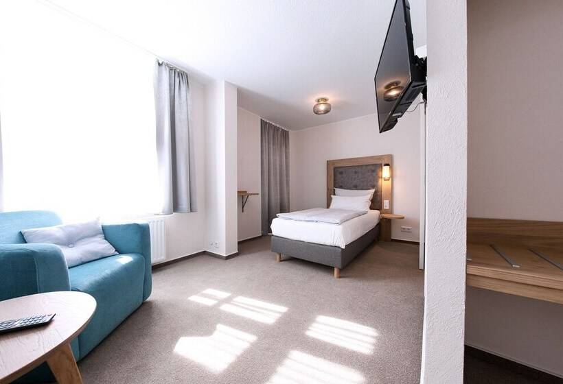 פנסיון 24/7 Selfcheckin Schmiedestrasse