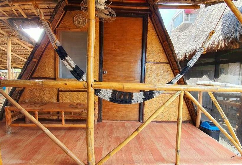 פנסיון Calatagan S Bahay Kubo   With Beach Access