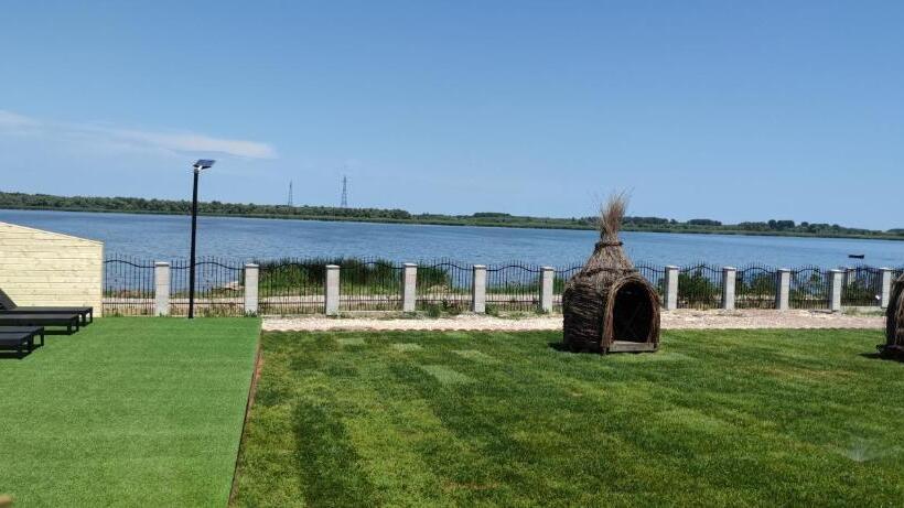 Пансион Casa De La Ghiol