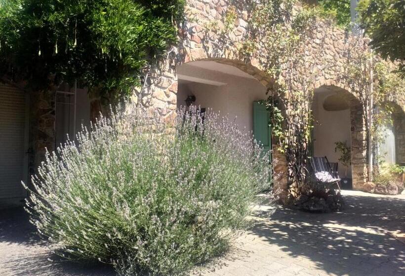 ペンション Les Jardins D Arbousse