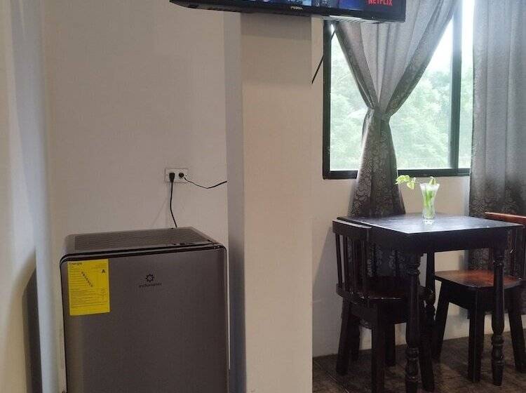 پانسیون Palmendros Hosteria