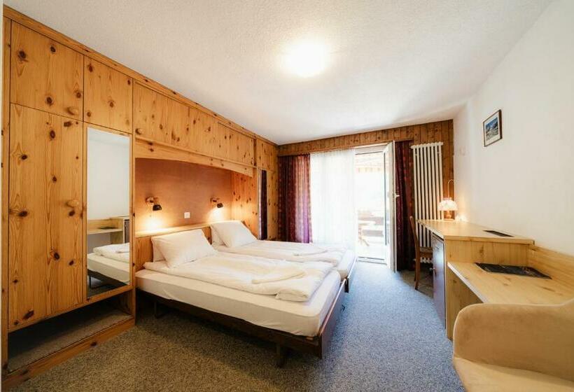 펜션 Romantic Room With Private Bathroom