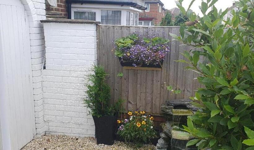 Пансион Sally S Bed And Breakfast