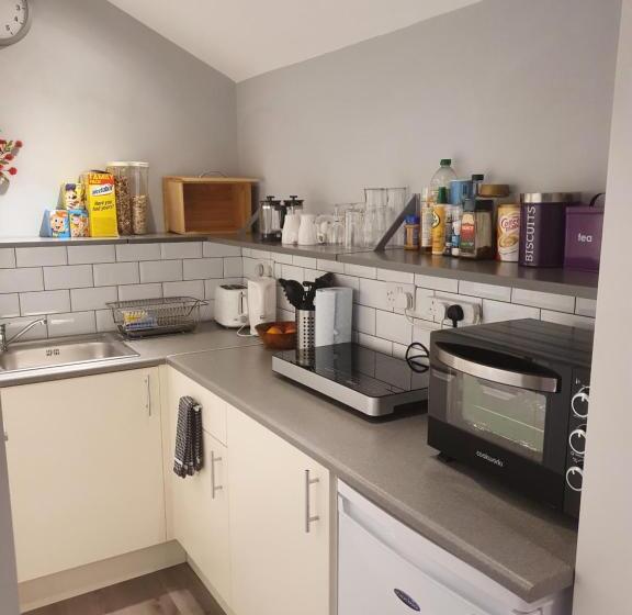 Пансион Sally S Bed And Breakfast