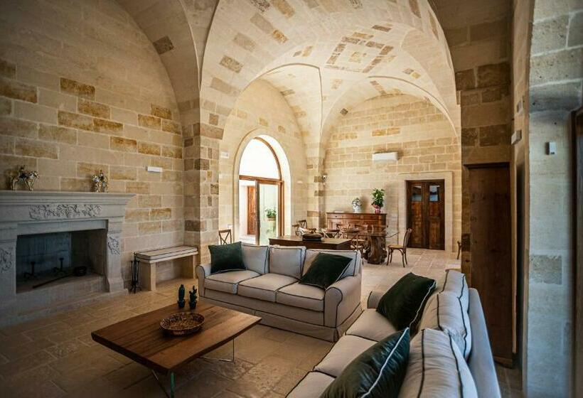 אתר נופש Masseria Torleanzi Wine Relais