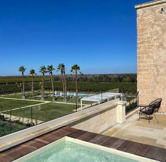 אתר נופש Masseria Torleanzi Wine Relais
