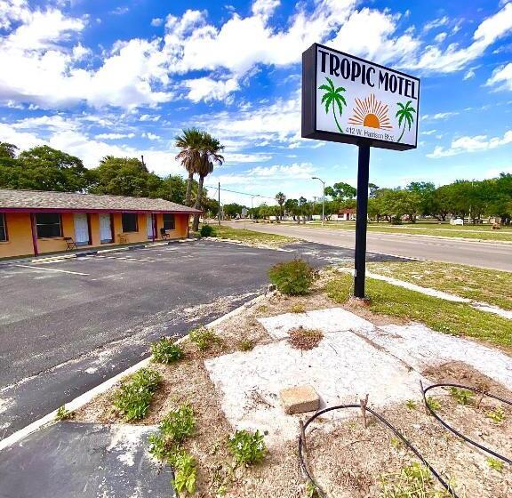Tropic Motel