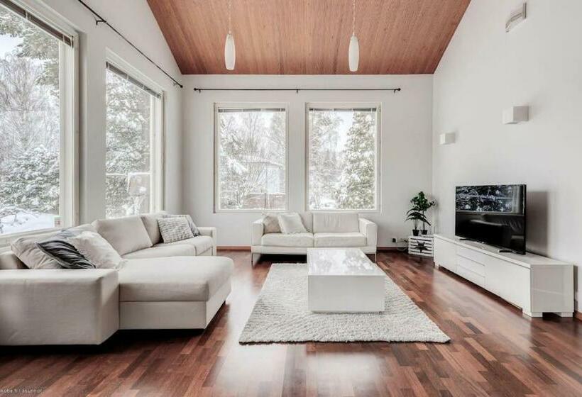 Grand Villa Kivistö Near Helsinki Airport