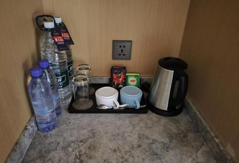 فندق Byland Star