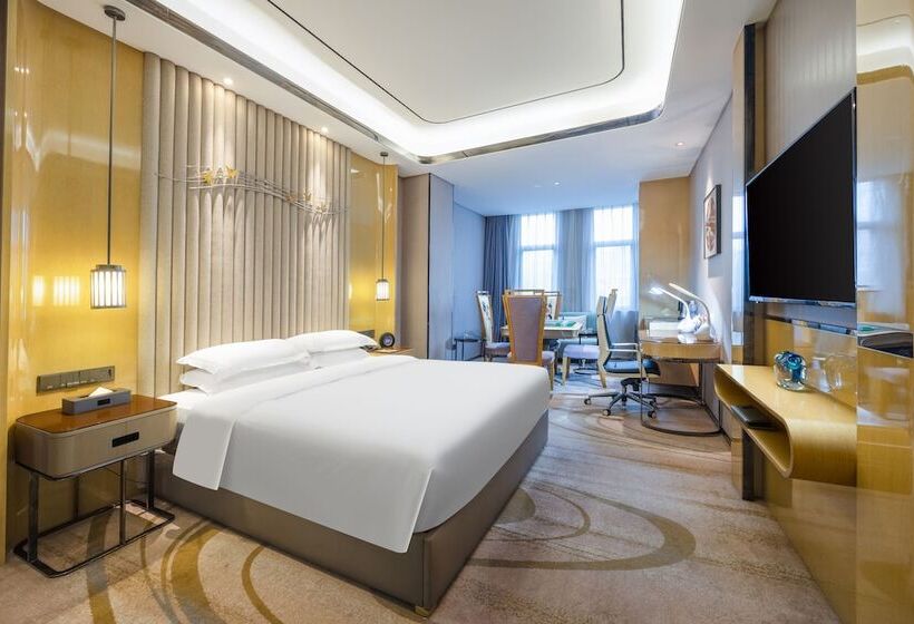 فندق Courtyard By Marriott Nanchang