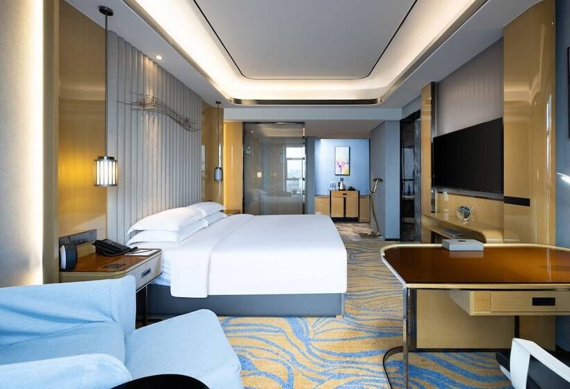 فندق Courtyard By Marriott Nanchang