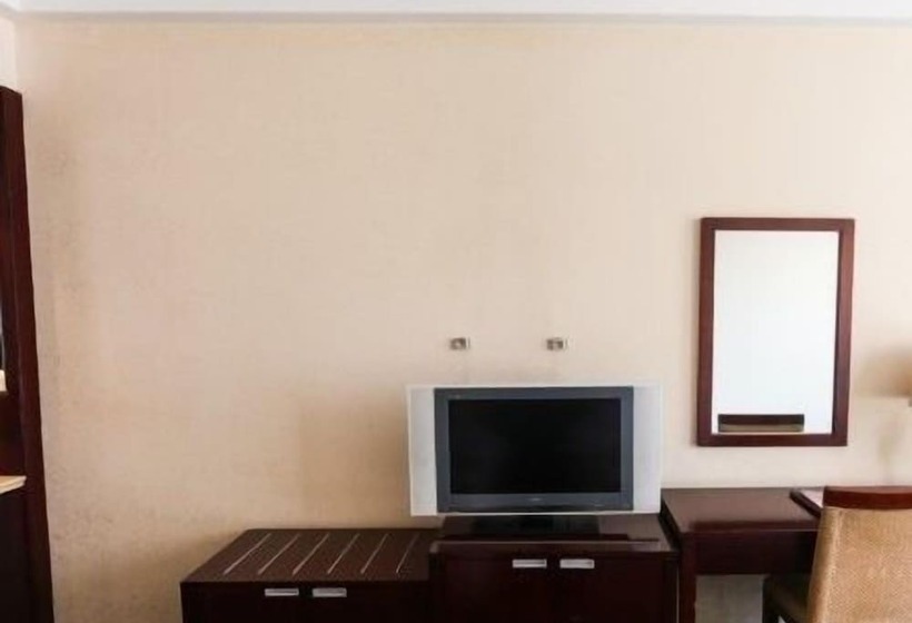 Отель Huadong International Business