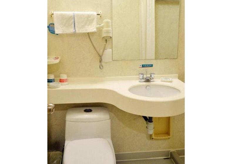 ホテル Jinjiang Inn Zhengzhou Train Station