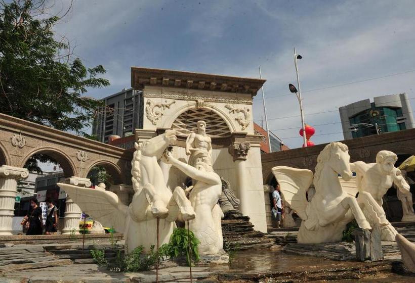 בית מלון כפרי Royal International