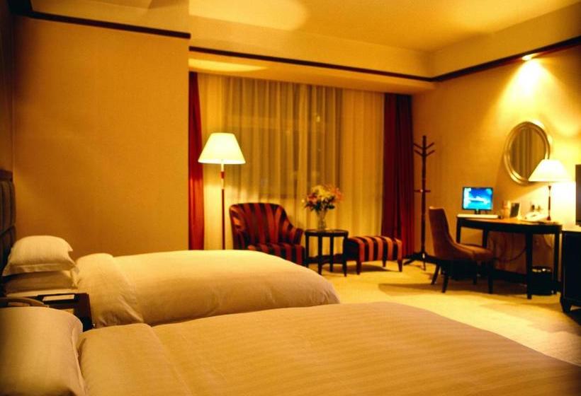 בית מלון כפרי Royal International