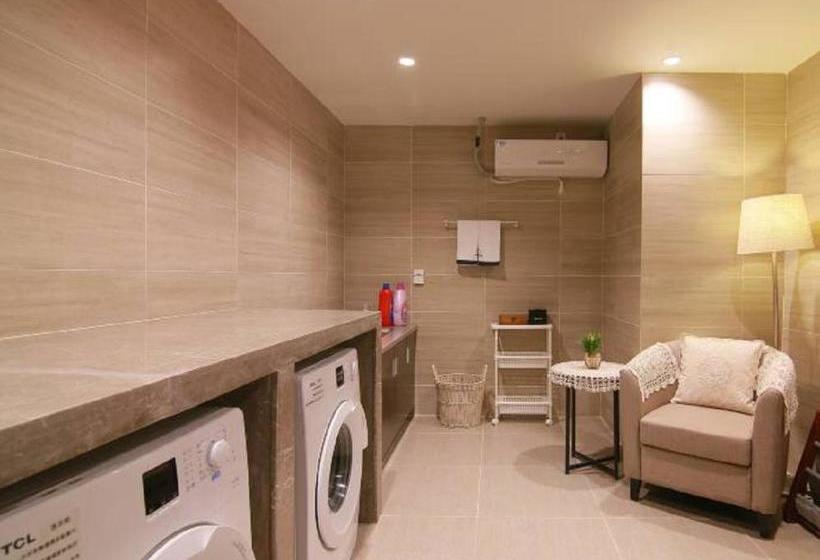 汽车旅馆  Home Inn Plus Kunshan Qianjin West Road Hongqiao