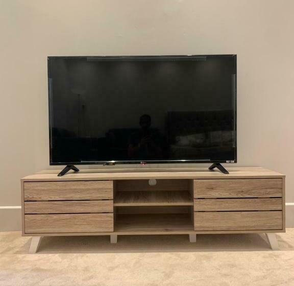 استديو خاص دخول ذاتي