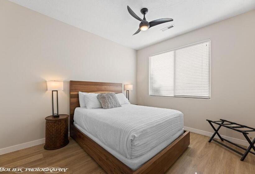 Beautiful Condo At The Springs By Cool Properties