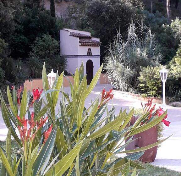 住宿加早餐 Les Restanques