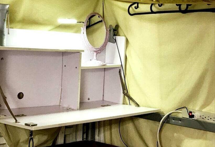 민박 Lydia Enoch Sweet Family