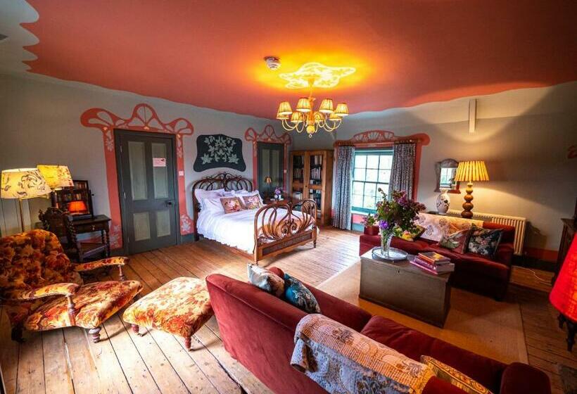 مبيت وإفطار Sawcliffe Manor Country House With Spa, Free Parking, Catering, Self Checkin, Farmstay
