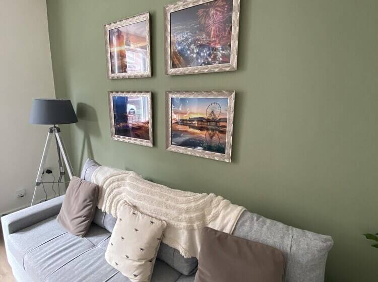 Blackpool Abode   Vance Road Star House