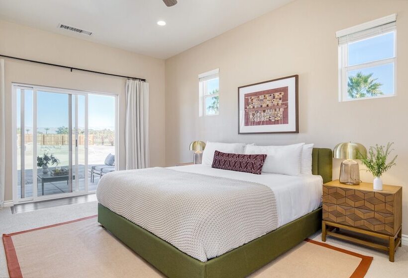 Buena Vista By Avantstay Massive Outdoor Oasis W/ Pool, Spa & Firepit!